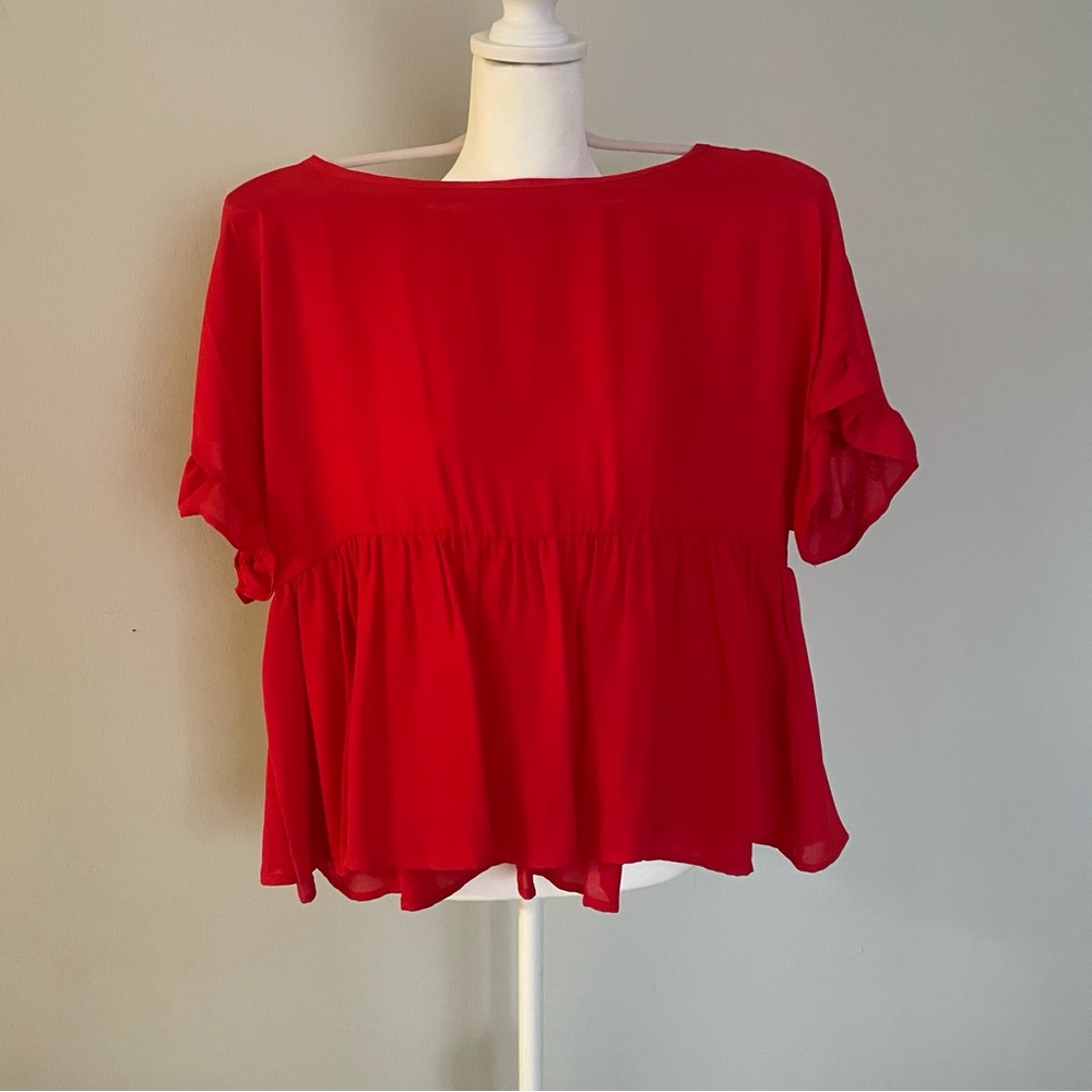 NEW Trendy & Flowy Red Chiffon Ruffle Tunic – Lightweight & Cool for Summer, Lg